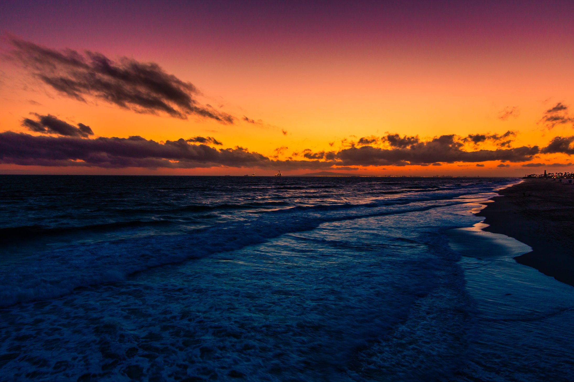 Beach at night 